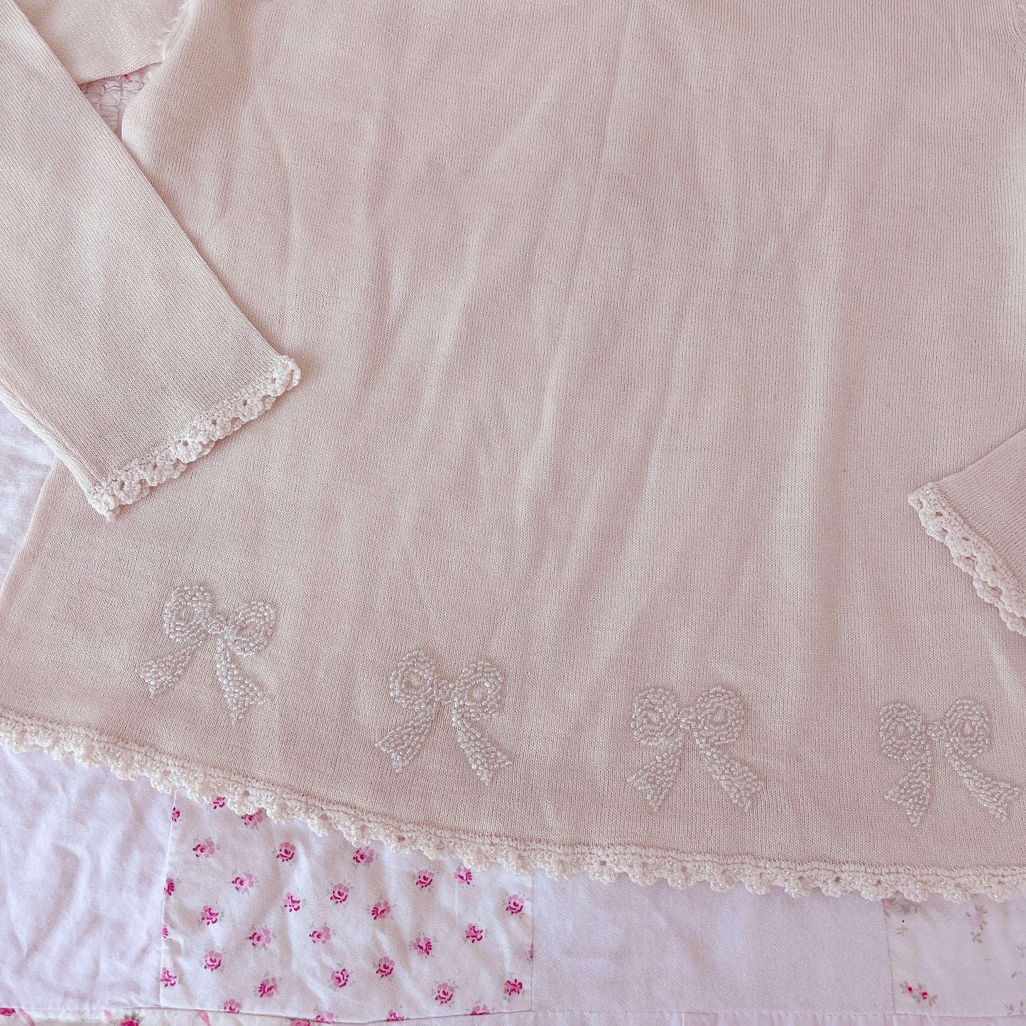 ribbon accent cream knit