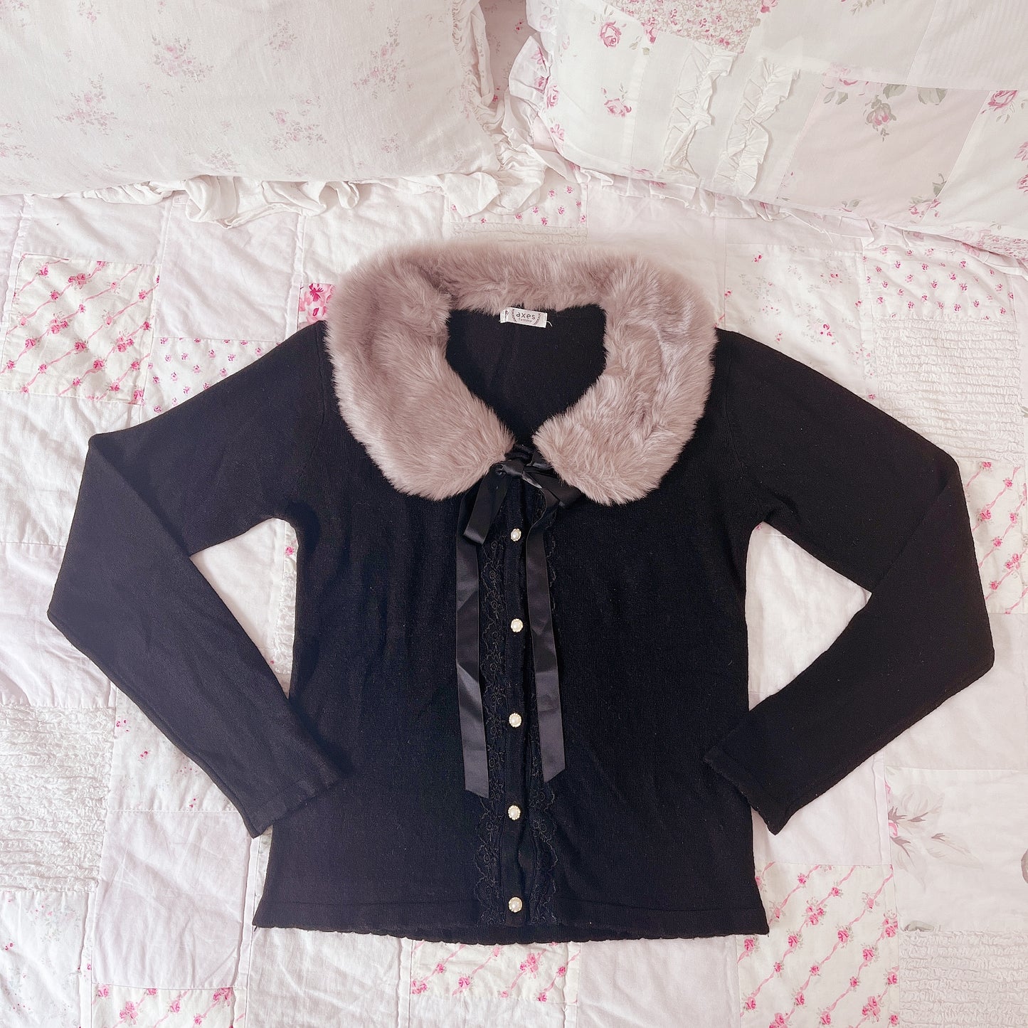 black fur collar accent cardigan
