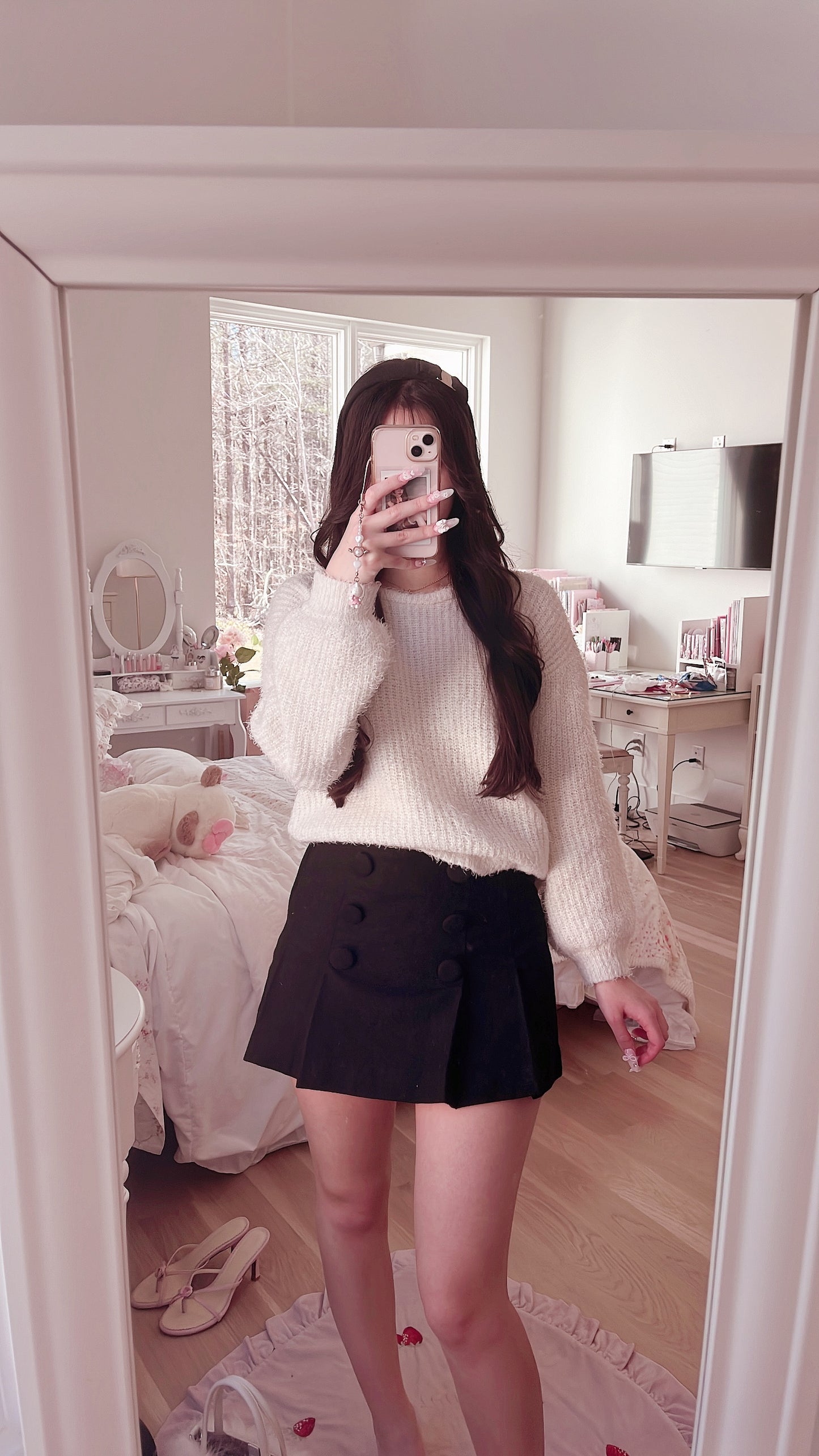 fluffy white back ribbon sweater