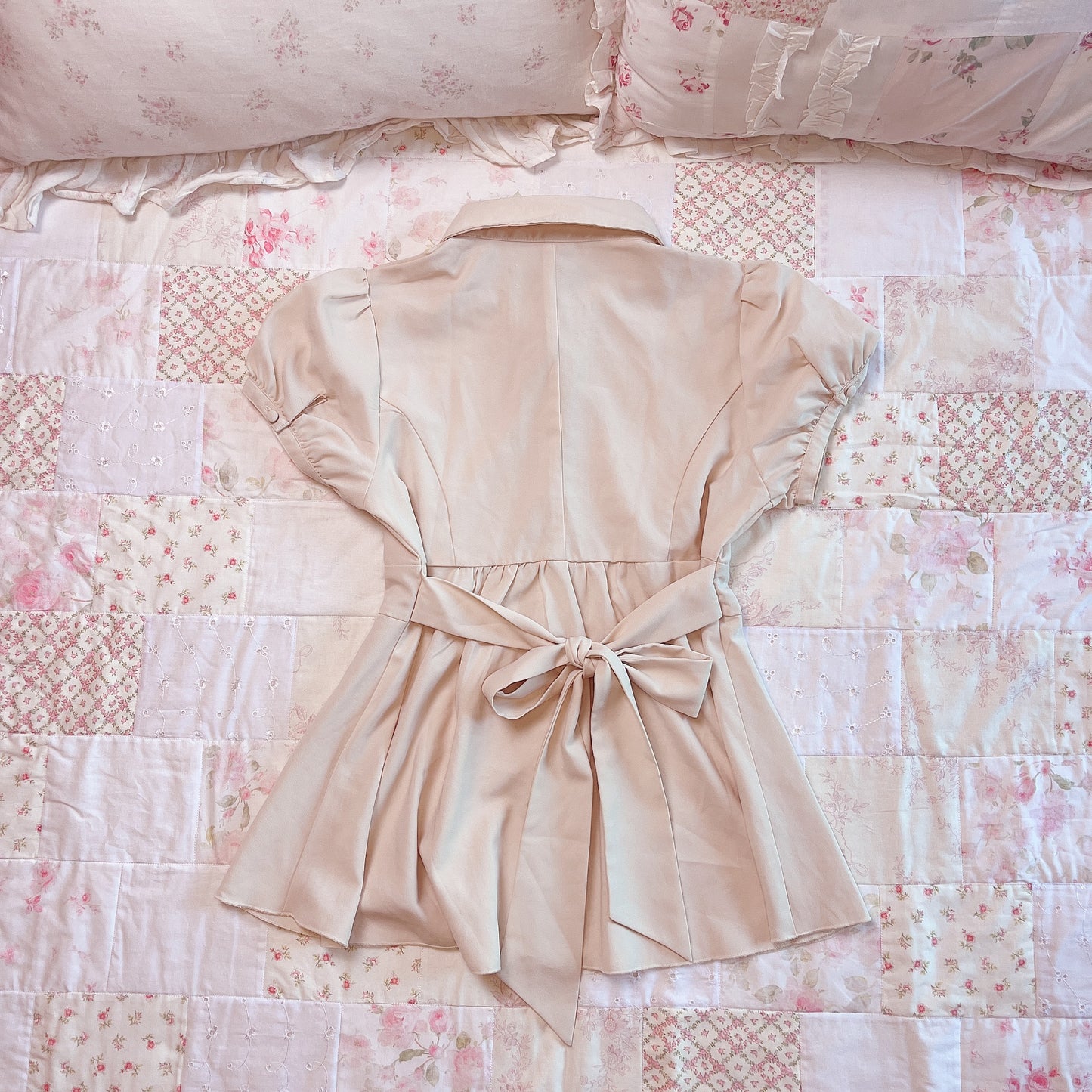back ribbon babydoll blouse