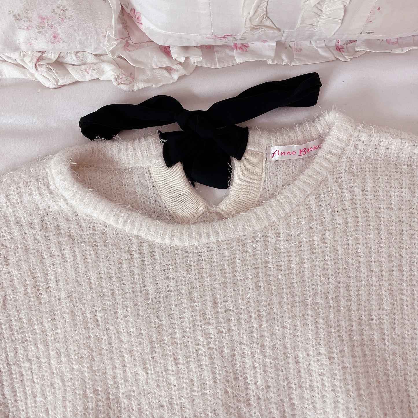 fluffy white back ribbon sweater
