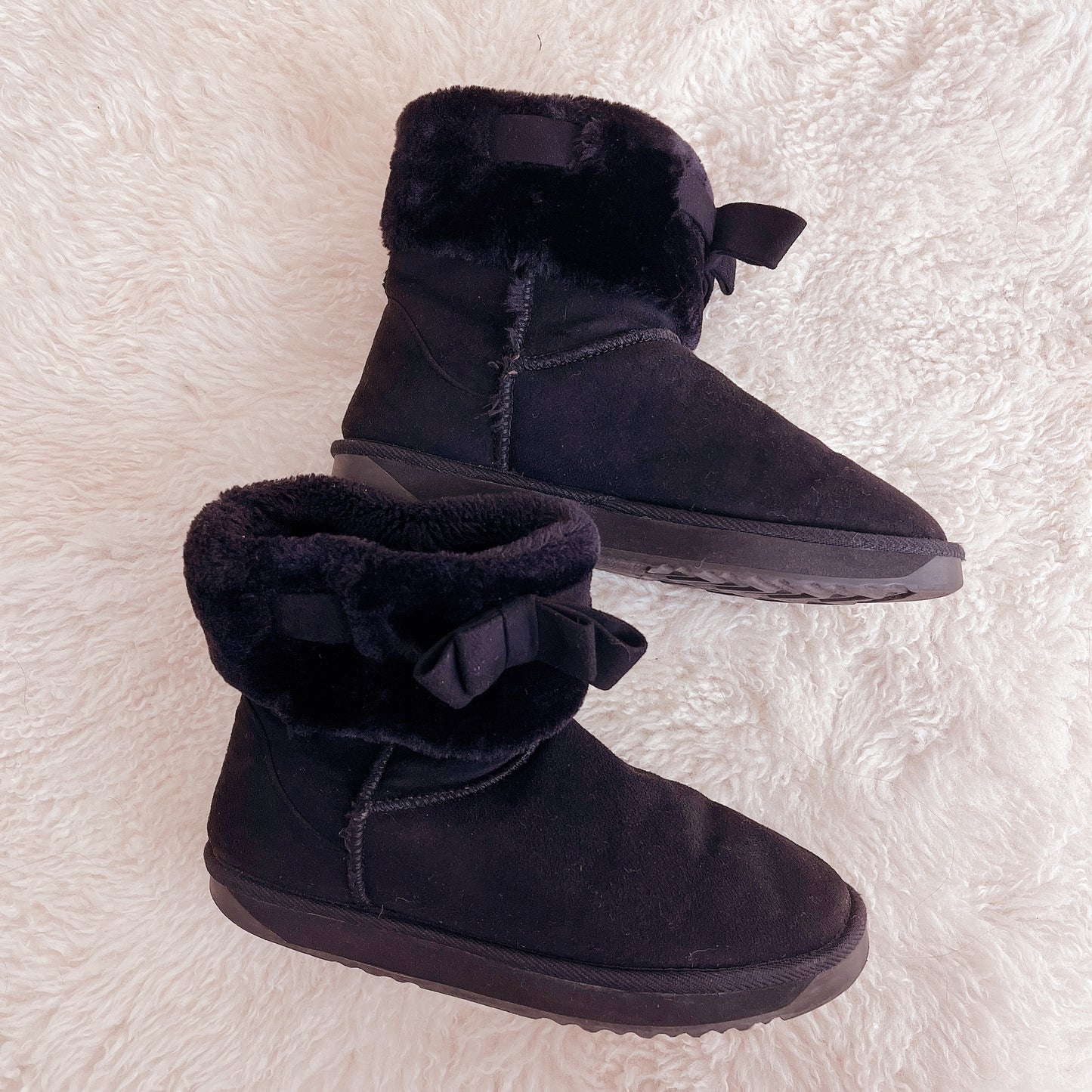 liz lisa fluffy mutton boots