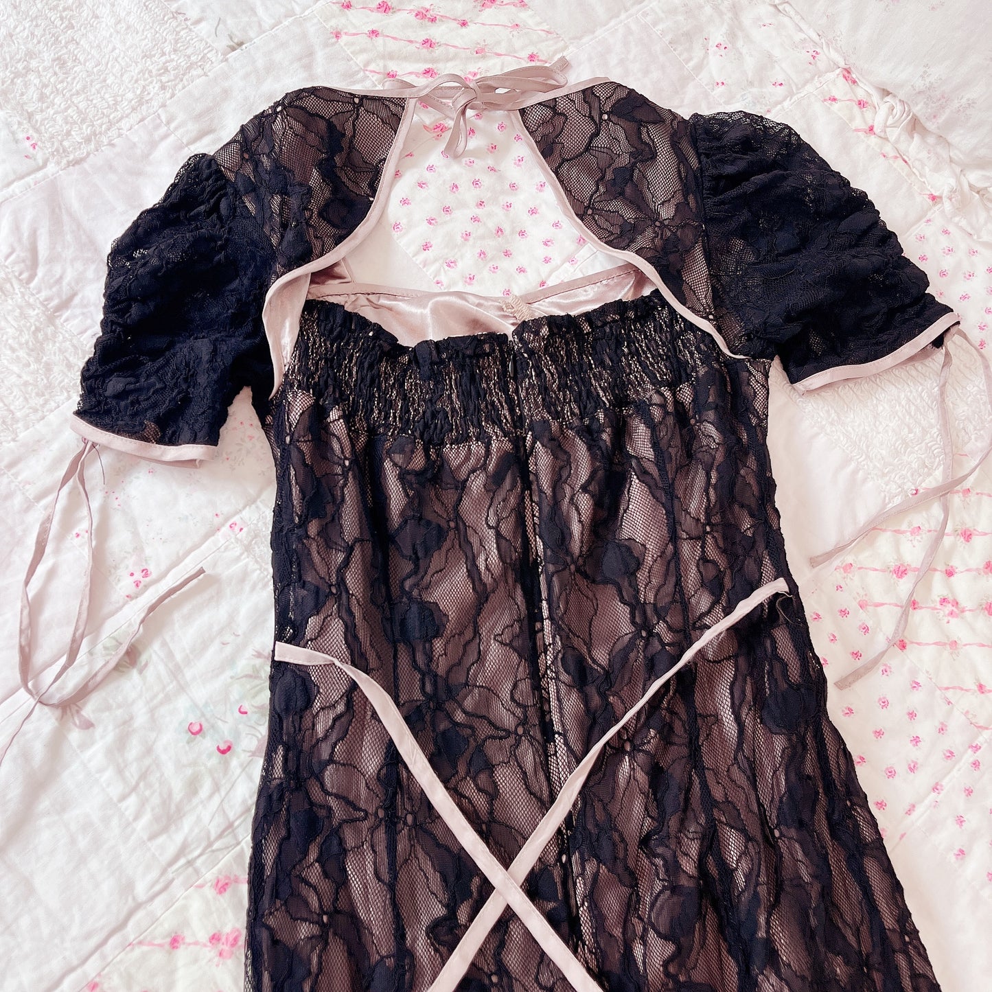 pium black lace mermaid dress