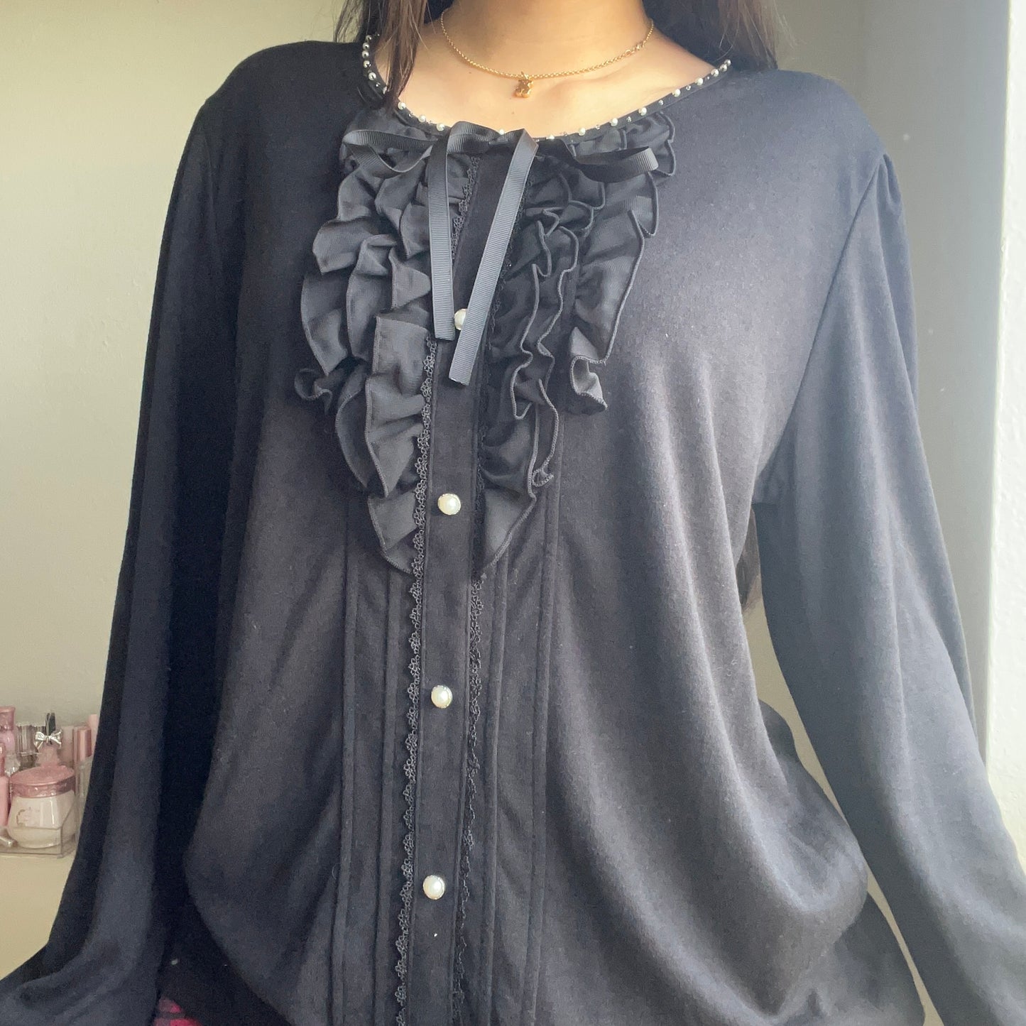 black button accent shoujo top (3L)