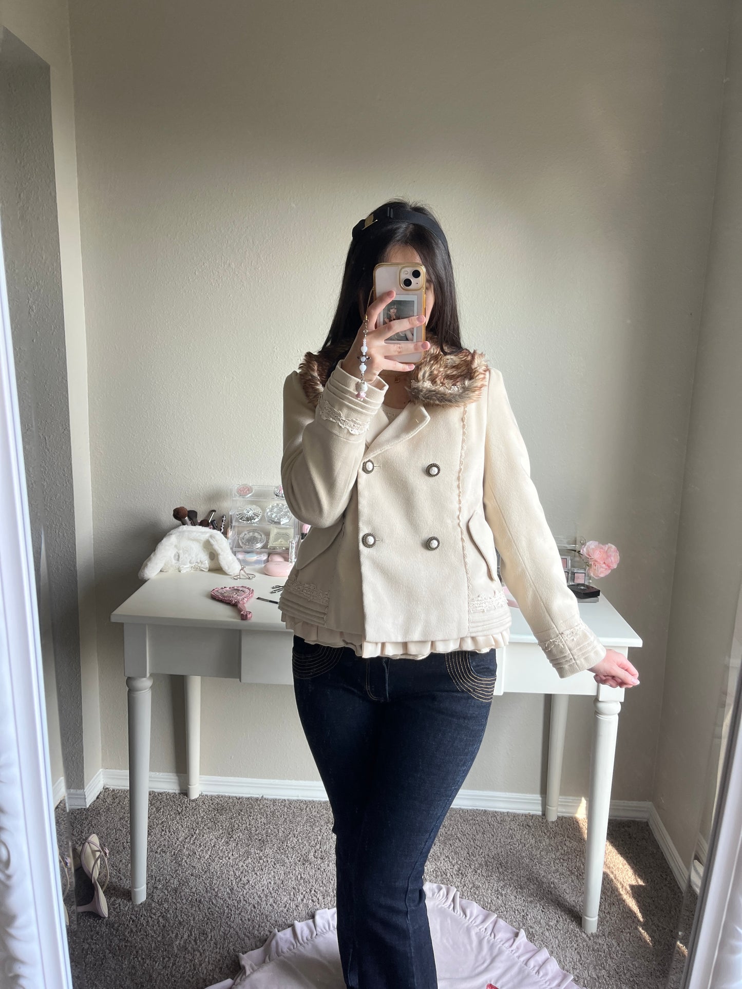 axes femme beige short coat