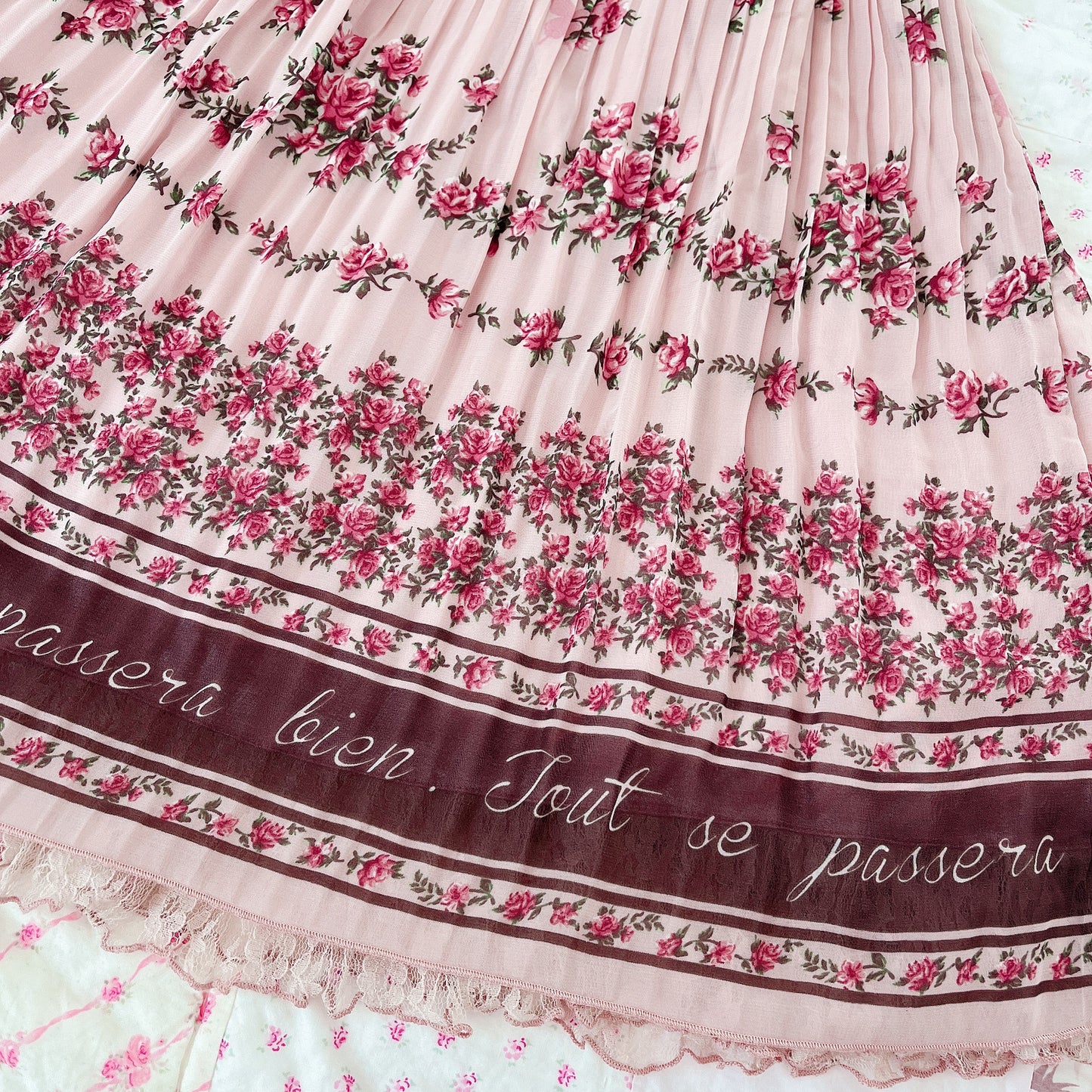 axes femme mauve floral dress
