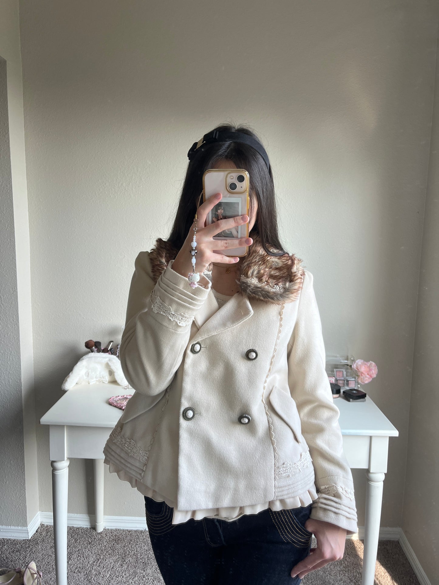 axes femme beige short coat