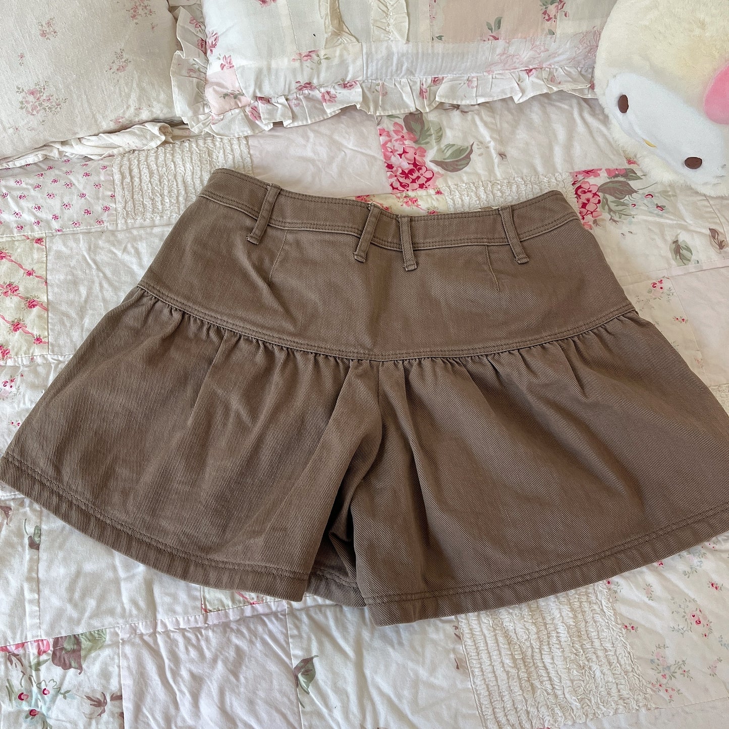 burberry blue label tan culottes