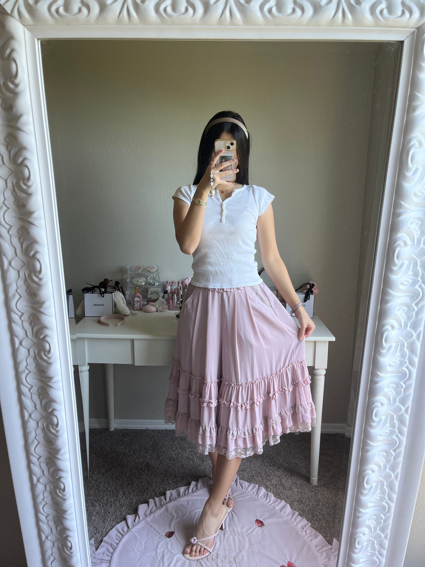 axes femme pink tiered gauchos