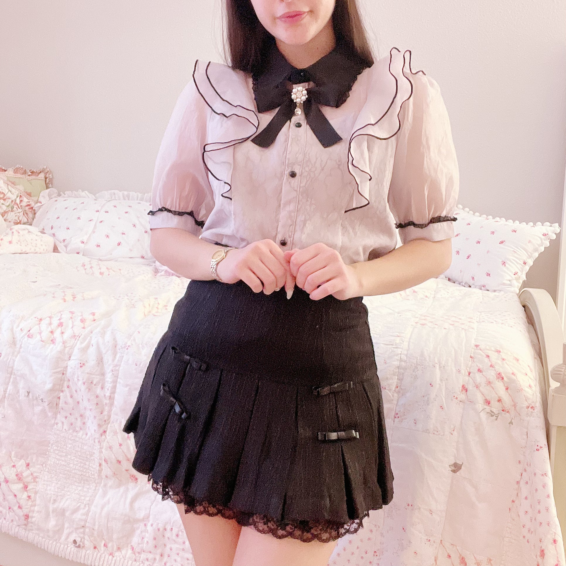 pium pleated ribbon accent skirt – yamii