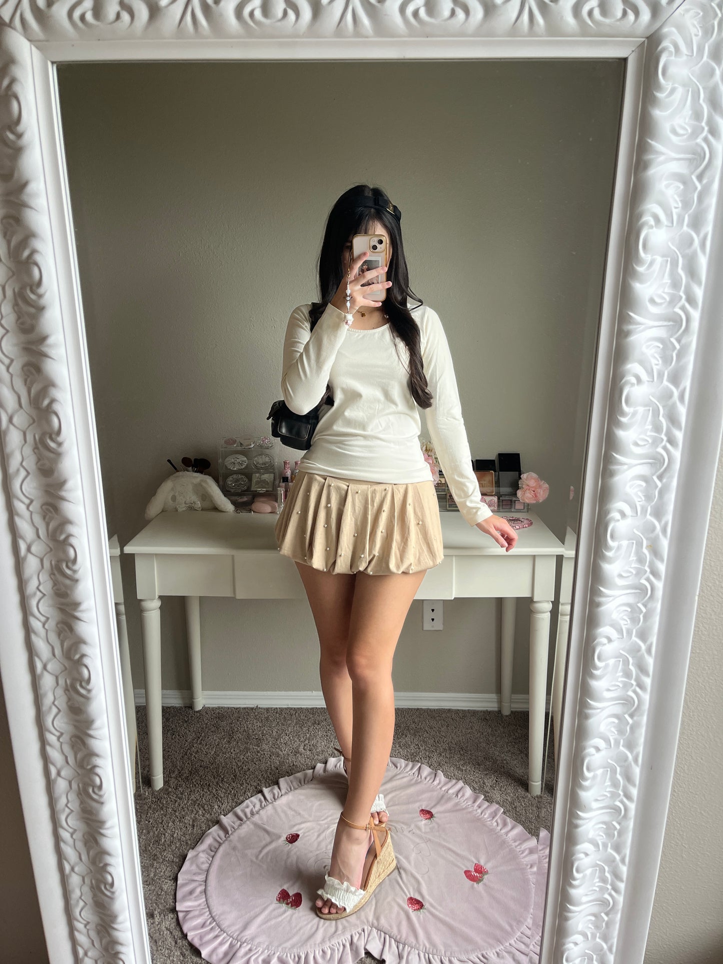 beige micro mini balloon skirt