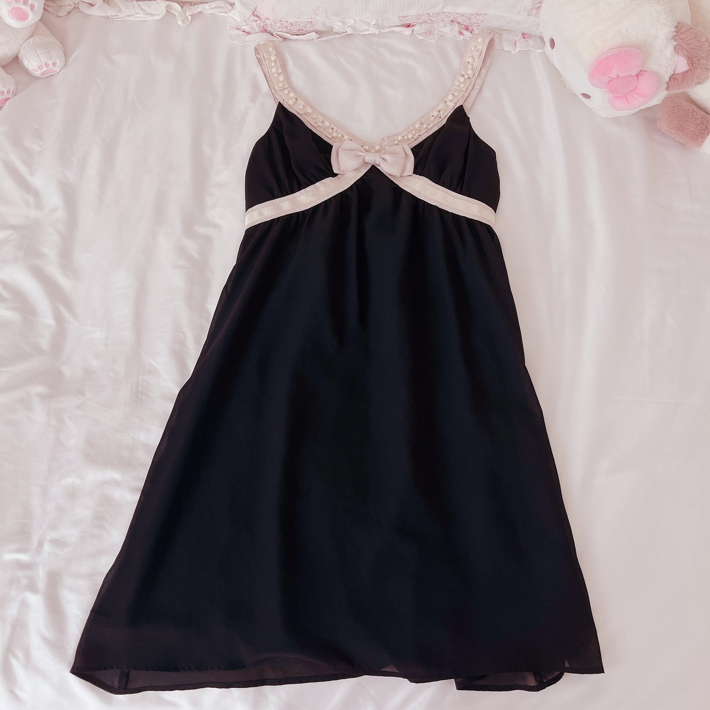 pearl accent black shift dress