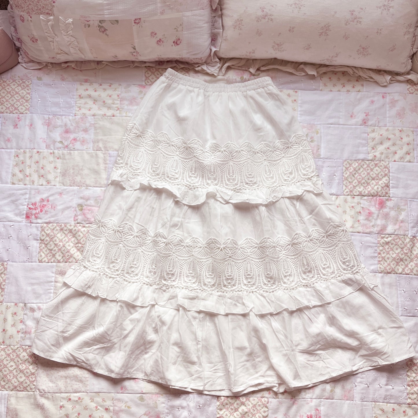 axes femme white tiered skirt