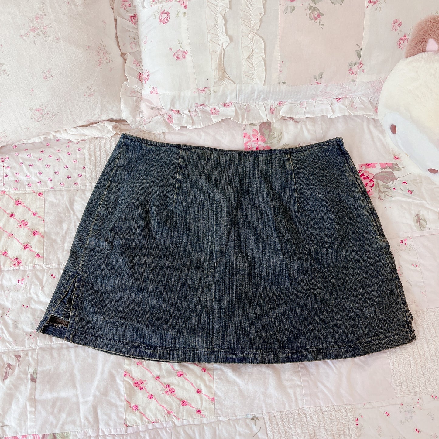 medium wash denim skirt