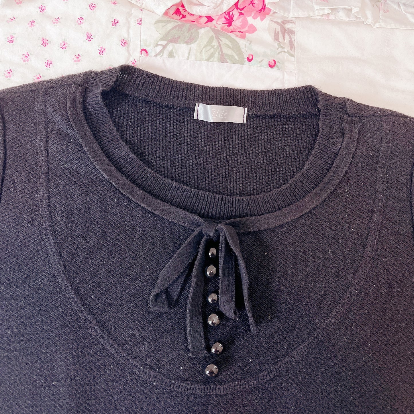 black simple bib top