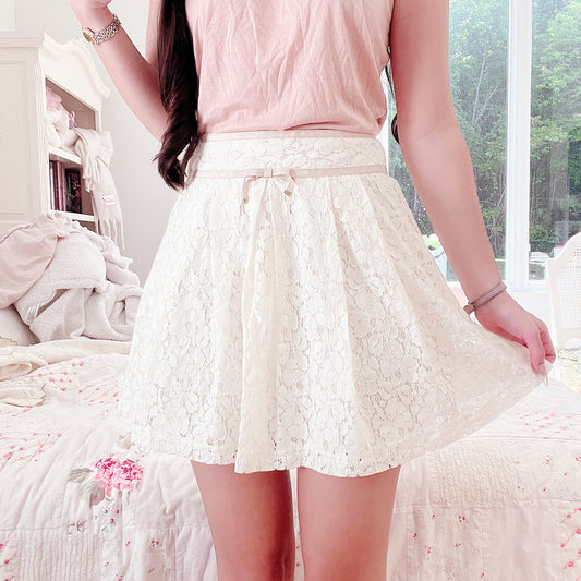 off-white lace pleated skirt