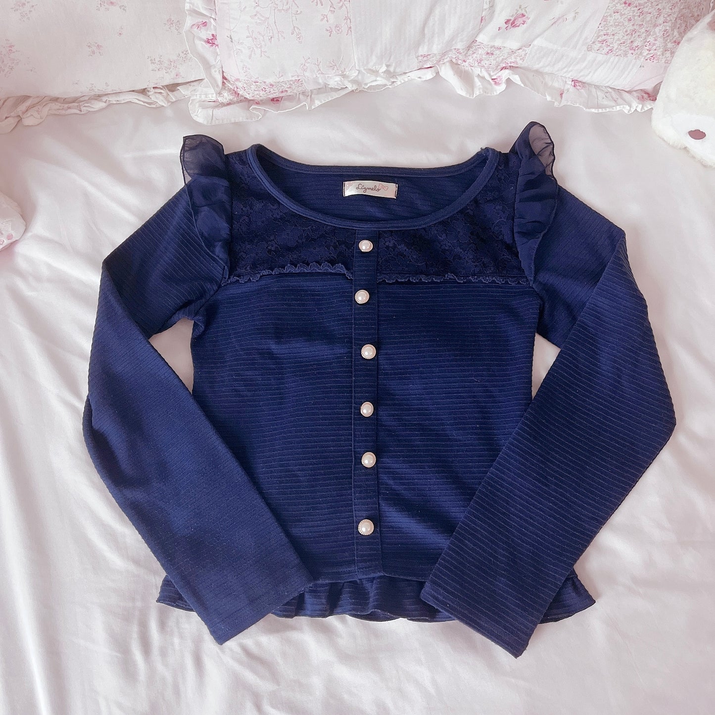 lizmelo navy top