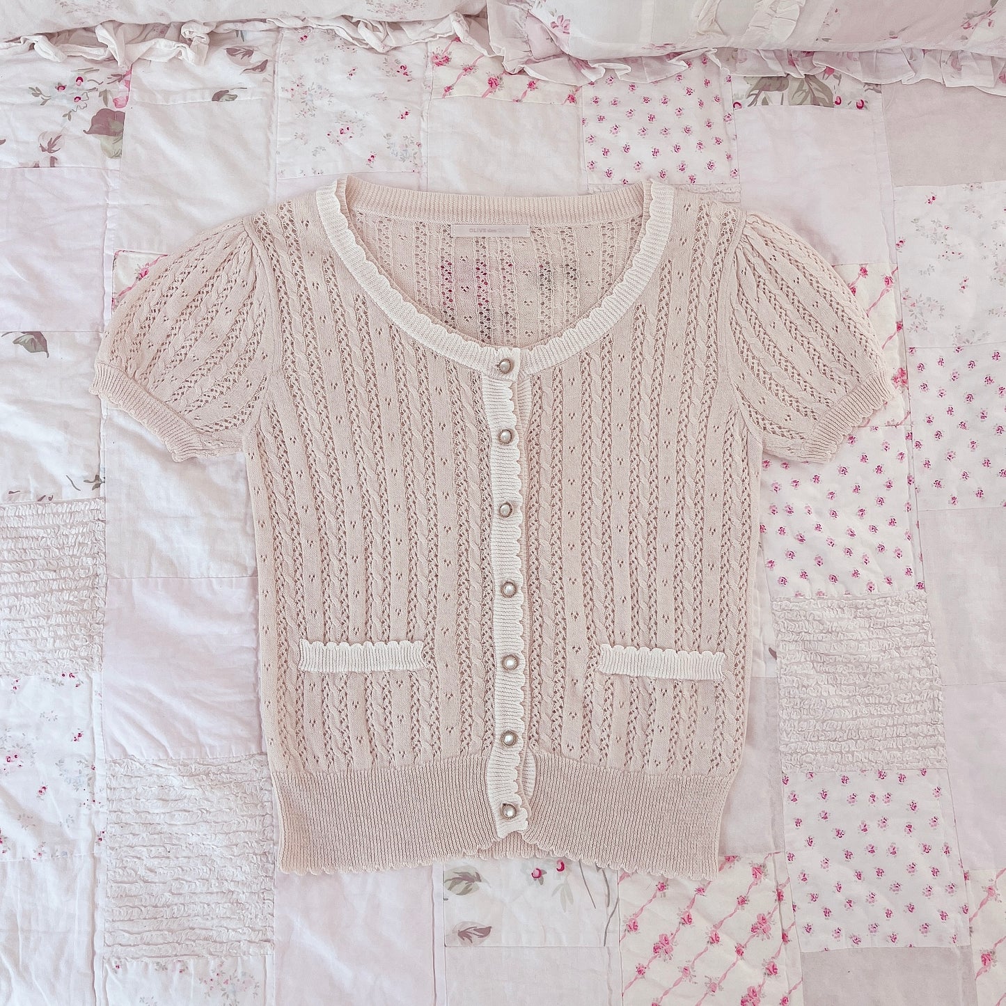 beige knit short sleeve cardigan