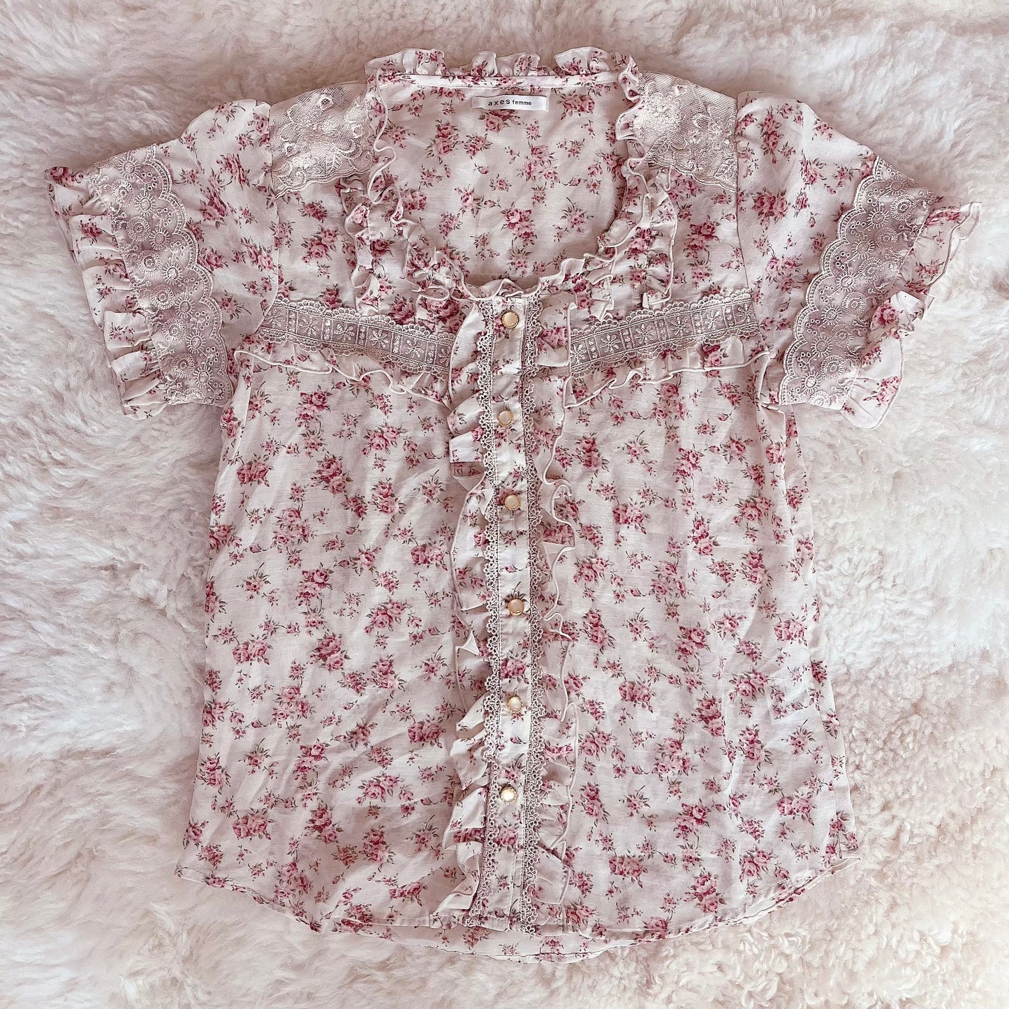 breezy floral blouse