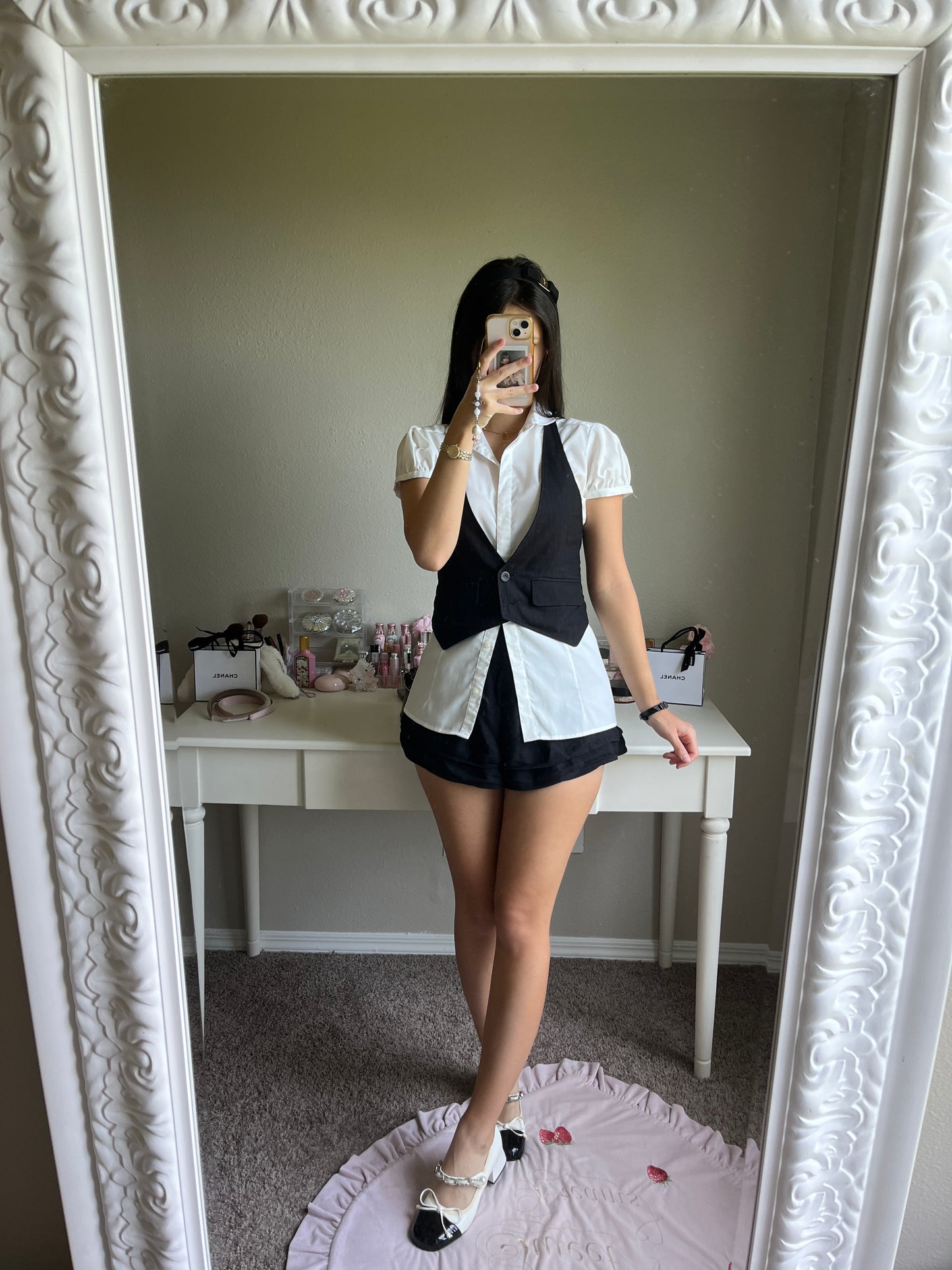 black mini bustier vest