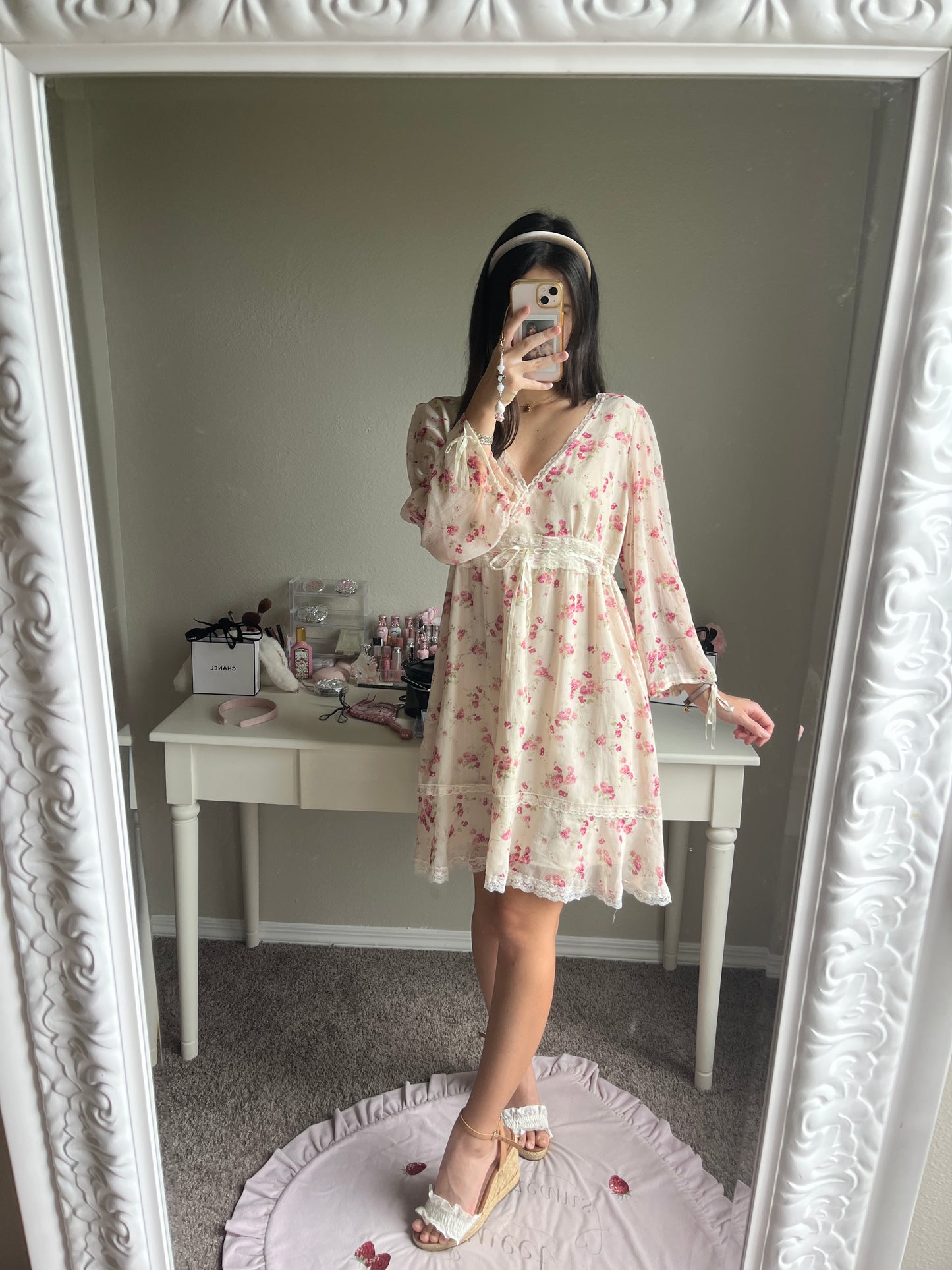 flowy floral v-neck dress