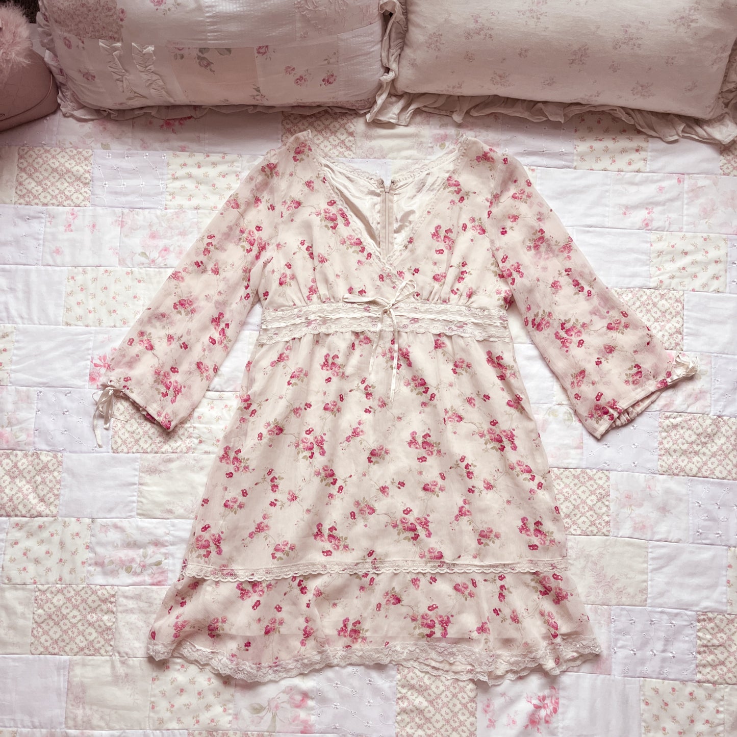 flowy floral v-neck dress