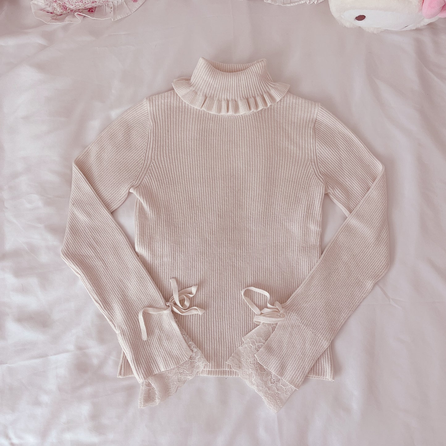 evelyn cream turtleneck